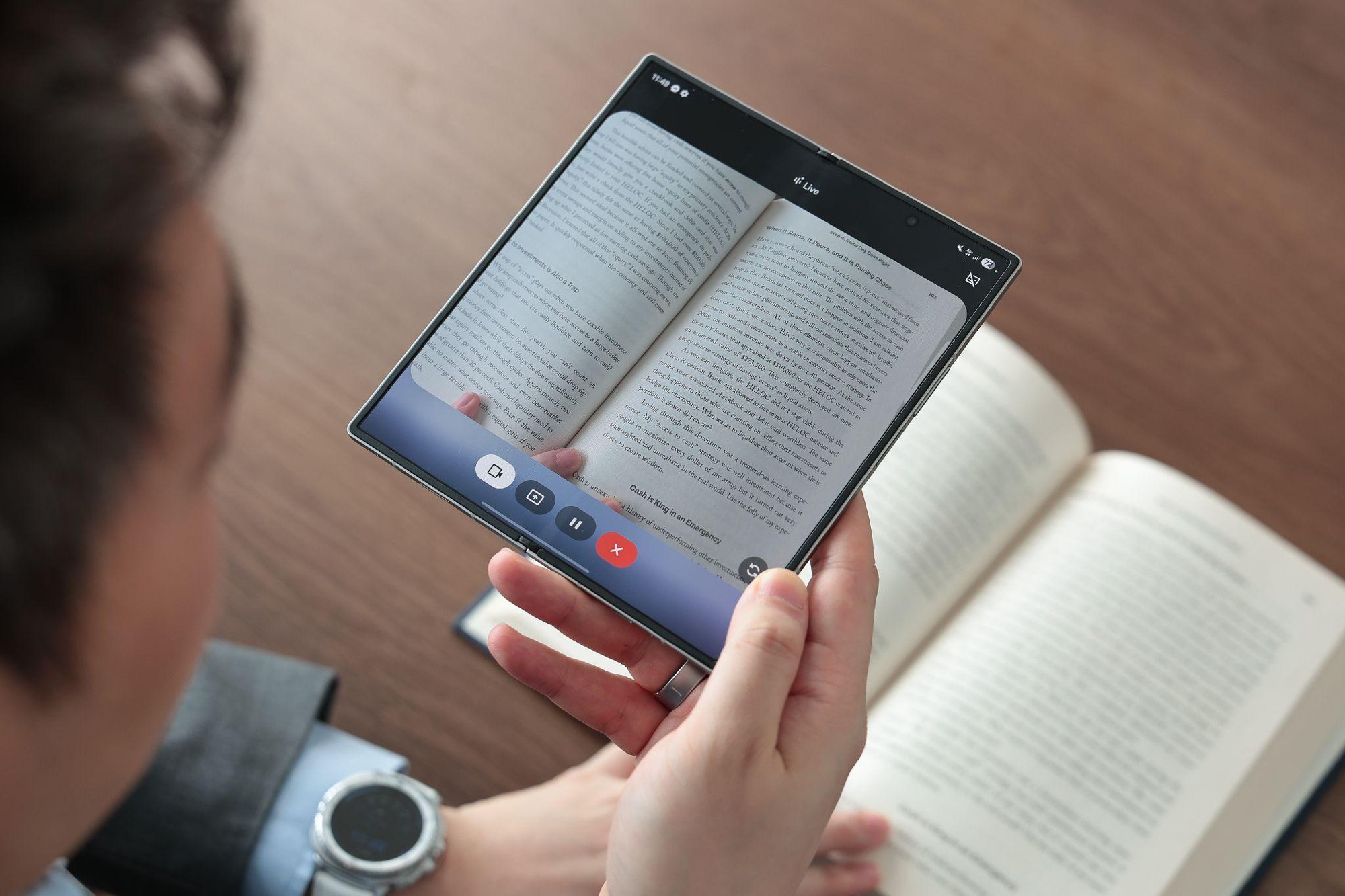 Galaxy AI hiểu tiếng Việt của Galaxy Z Fold7 thay đổi cách người dùng làm việc mỗi ngày- Ảnh 3. Galaxy AI hiểu tiếng Việt của Galaxy Z Fold7 thay đổi cách người dùng làm việc mỗi ngày- Ảnh 3.