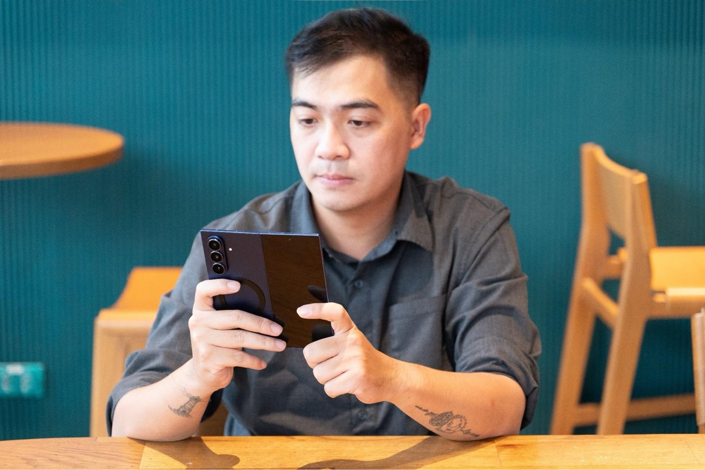 Galaxy AI hiểu tiếng Việt của Galaxy Z Fold7 thay đổi cách người dùng làm việc mỗi ngày- Ảnh 4. Galaxy AI hiểu tiếng Việt của Galaxy Z Fold7 thay đổi cách người dùng làm việc mỗi ngày- Ảnh 4.