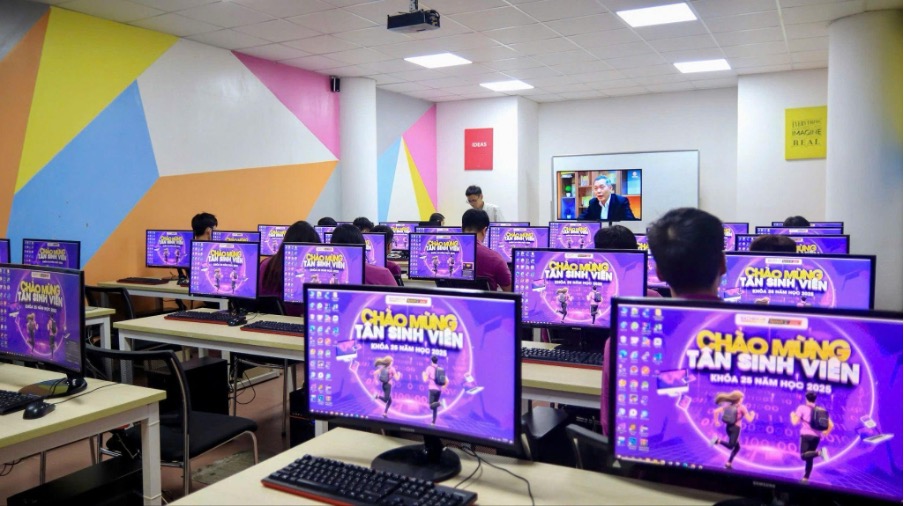 Gen Z Thời A.I: Chọn đúng đường đi – Làm chủ công nghệ- Ảnh 5. Gen Z Thời A.I: Chọn đúng đường đi – Làm chủ công nghệ- Ảnh 5.