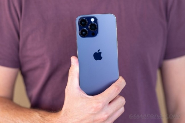 Đây là iPhone Pro Max giống iPhone 16 Pro Max nhưng giá rẻ nhất Việt Nam, dùng khung thép đẹp đỉnh 3 rv-iphone14-promax-6-06092023114508-1696842127.jpg