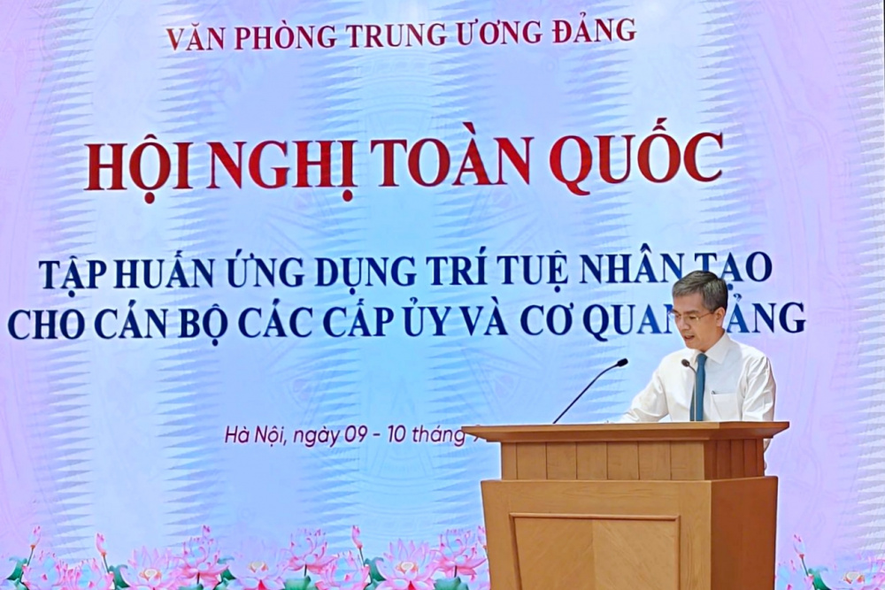 Tập huấn về ứng dụng trí tuệ nhân tạo (AI) cho cán bộ các cấp ủy và cơ quan Đảng trên cả nước 1 Tập huấn ứng dụng trí tuệ nhân tạo (AI) cho cán bộ các cấp ủy và cơ quan Đảng