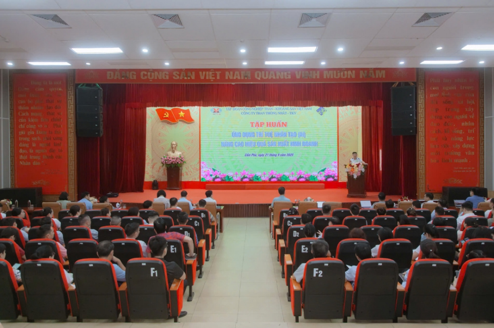 than thống nhất đào tạo AI