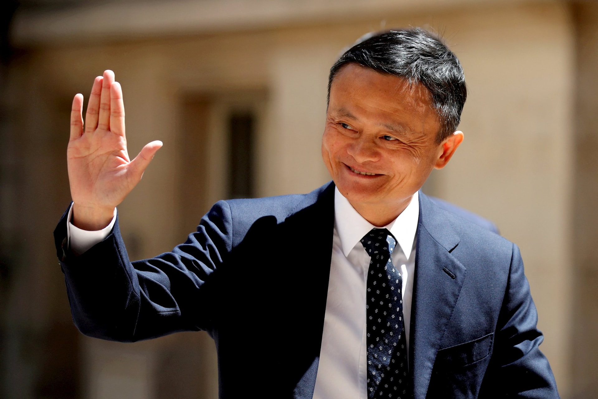 Jack Ma ‘lột xác’ hậu ở ẩn: Ngừng ồn ào, âm thầm đeo thẻ nhân viên nhưng vẫn chi 53 tỷ USD để chuyển đế chế TMĐT thành tập đoàn AI- Ảnh 4.