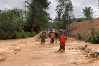 Bão số 6 có thể giật đến cấp 12, mưa lớn từ Thanh Hóa 5 Nghệ An, Hà Tĩnh sơ tán dân trước bão số 6, Quảng Trị còn 600 ngư dân chưa về bờ