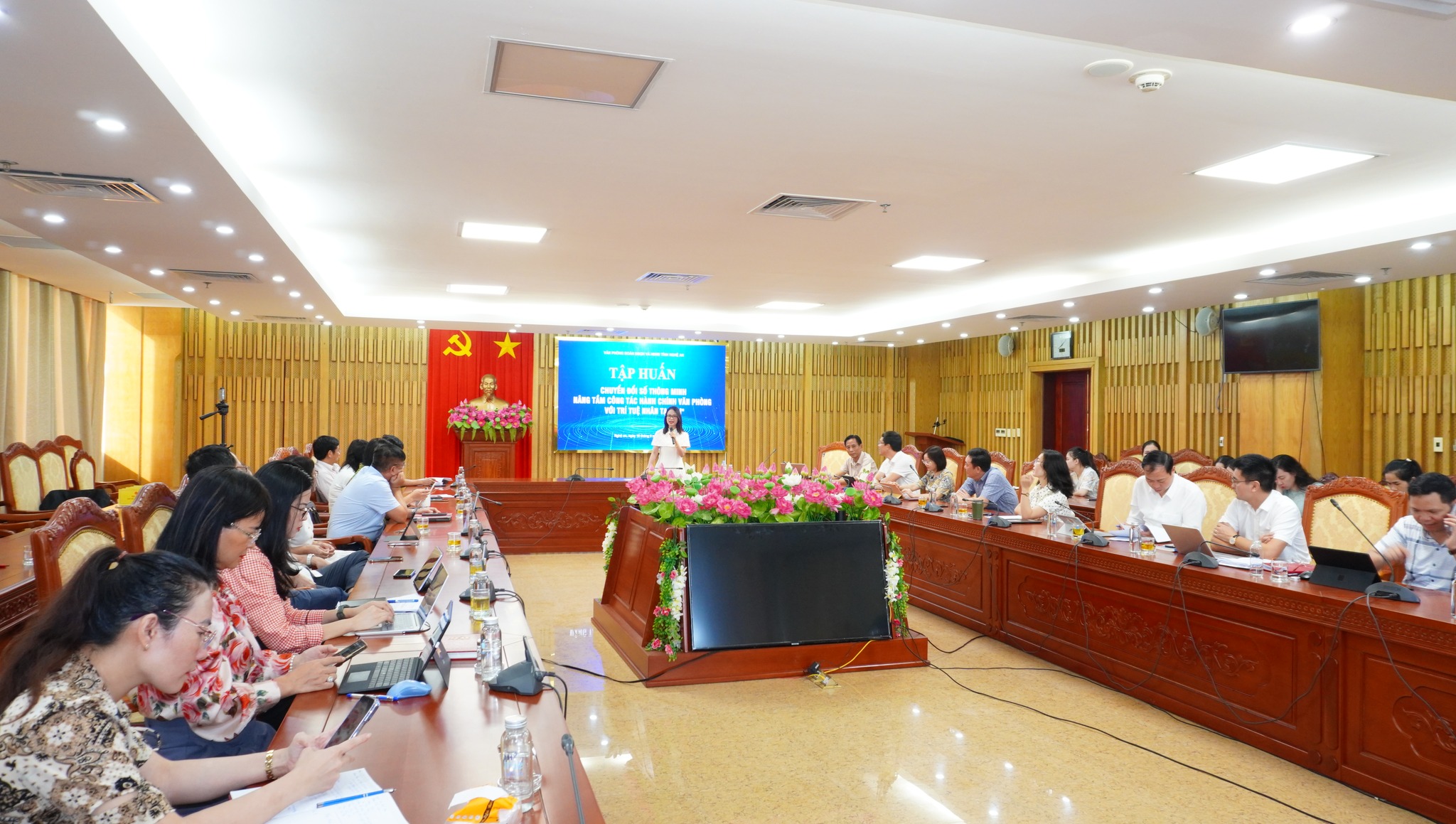van phong doan dbqh va hdnd tinh tap huan ve ung dung cong nghe tri tue nhan tao ai