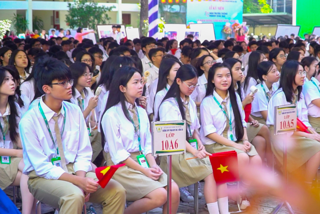 Trường THPT Việt Đức đẩy mạnh ứng dụng AI trong dạy và học 5 Hà Nội bước vào năm học mới “kỷ cương - sáng tạo - đột phá - phát triển”