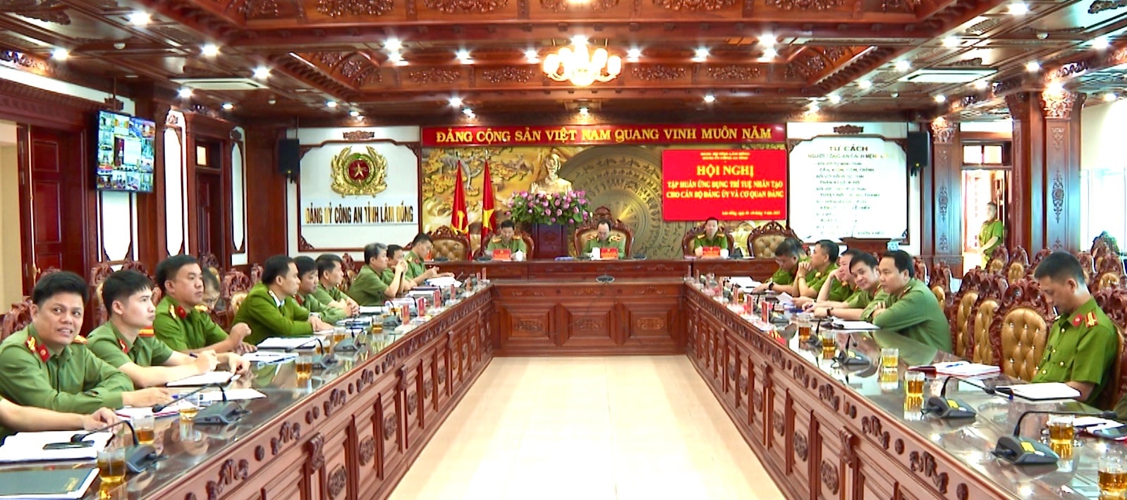Hội nghị toàn quốc tập huấn ứng dụng trí tuệ nhân tạo cho các cấp ủy Đảng 7 z6992234776331_1bdceca528cd0f964e71cbd2ddbb8664.jpg