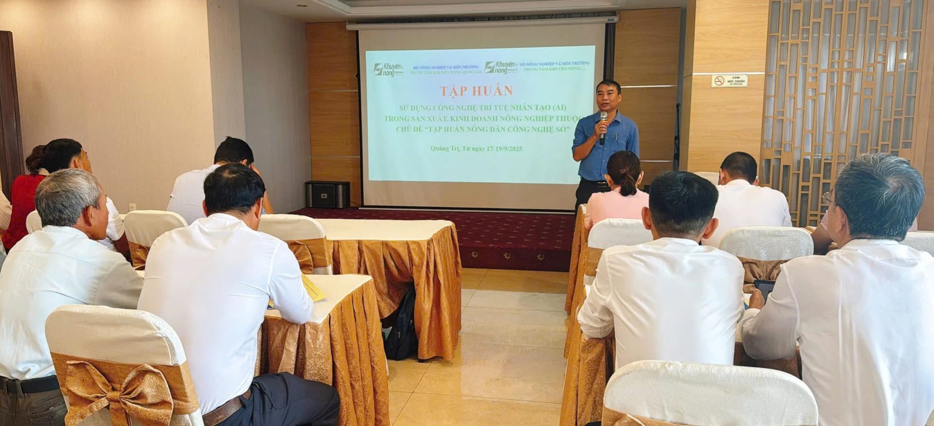 Quang cảnh lớp tập huấn. Ảnh: T.H
