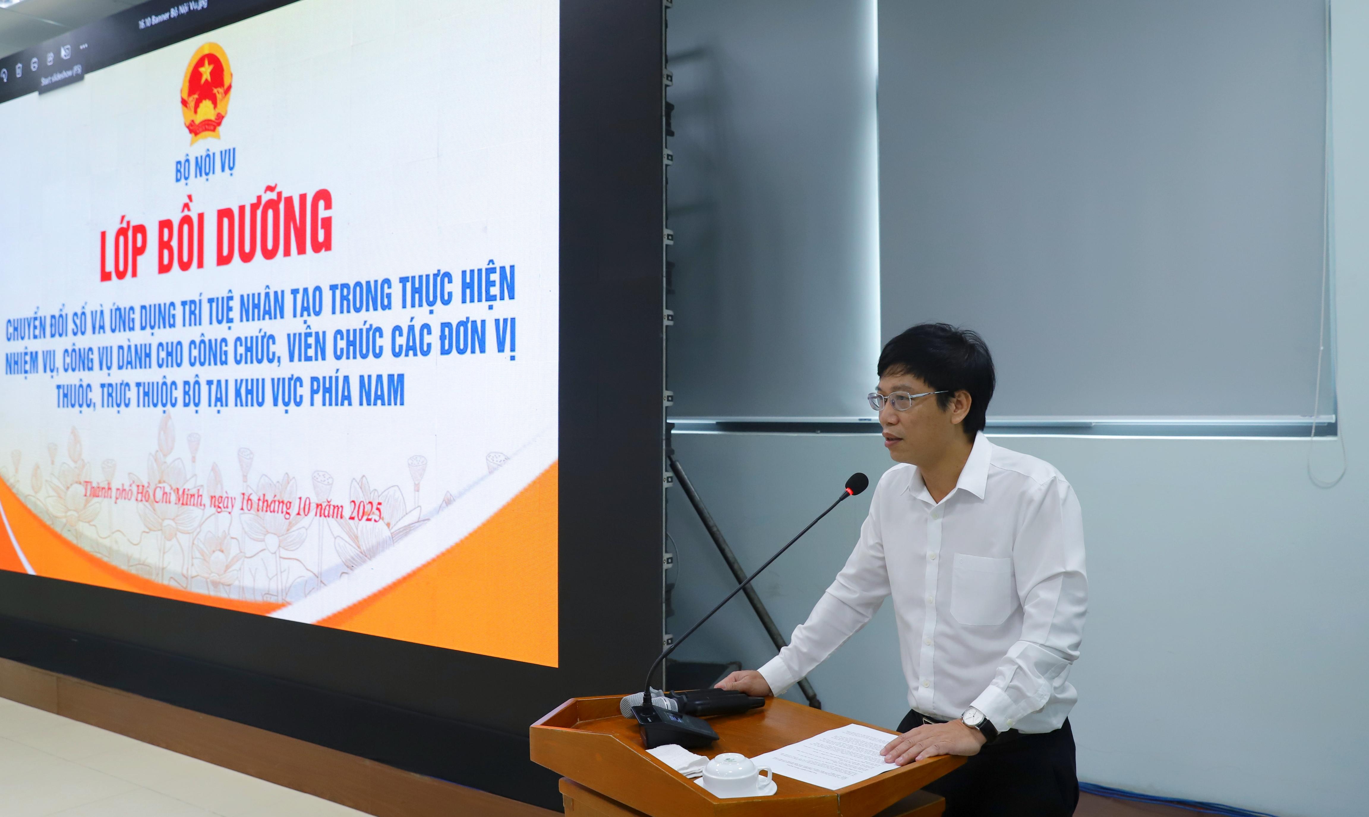 Tăng cường năng lực chuyển đổi số và ứng dụng AI vào thực thi công vụ cho đội ngũ công chức, viên ... 3 057d1545299864cf55664d8877878eb211 32 29 16 10 2025 11eb881b91001c5e4511