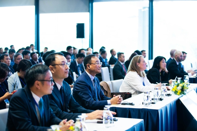Tội phạm triệt để lợi dụng 'công nghệ mô phỏng khuôn mặt người' để lừa đảo 1 Các đại biểu dự tọa đàm. Ảnh: Linh Đan