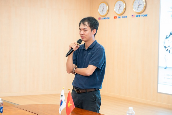 Cùng sinh viên VKIT khám phá mô hình giáo dục thông minh trong kỷ nguyên AI 1 Cùng sinh viên VKIT khám phá mô hình giáo dục thông minh trong kỷ nguyên AI 16