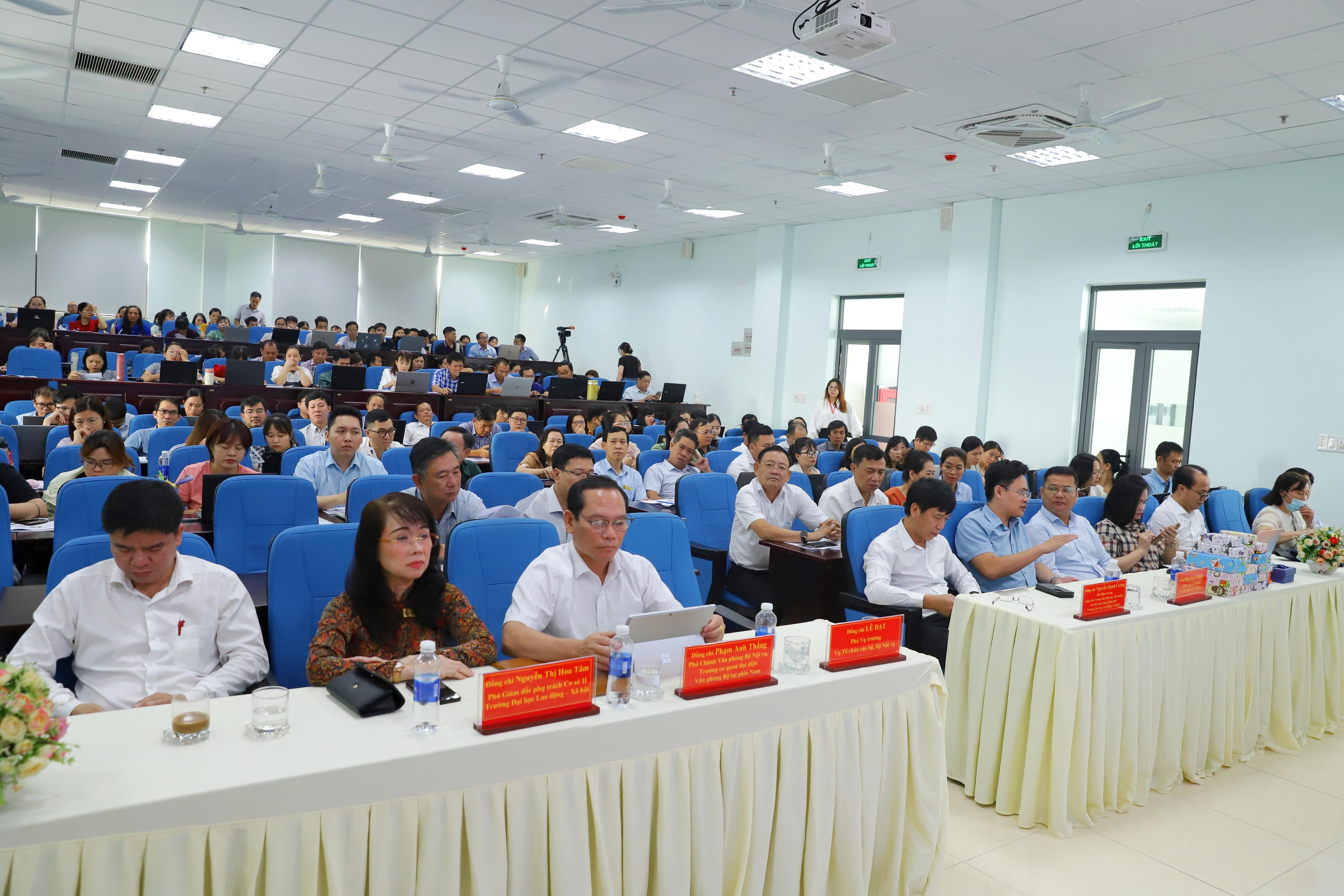 Tăng cường năng lực chuyển đổi số và ứng dụng AI vào thực thi công vụ cho đội ngũ công chức, viên ... 2 5ece78fd2b246f4019ae06a7b32f494e11 33 16 16 10 2025 dbdde249d1505c0e0541