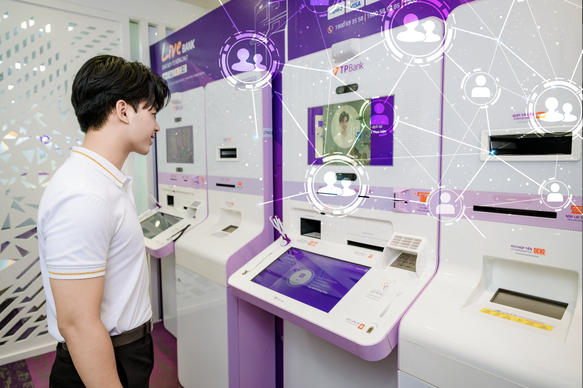 TPBank được vinh danh chuyển đổi số xuất sắc, ghi dấu nỗ lực bền bỉ trên hành trình chuyển đổi số- Ảnh 1. TPBank được vinh danh chuyển đổi số xuất sắc, ghi dấu nỗ lực bền bỉ trên hành trình chuyển đổi số- Ảnh 1.