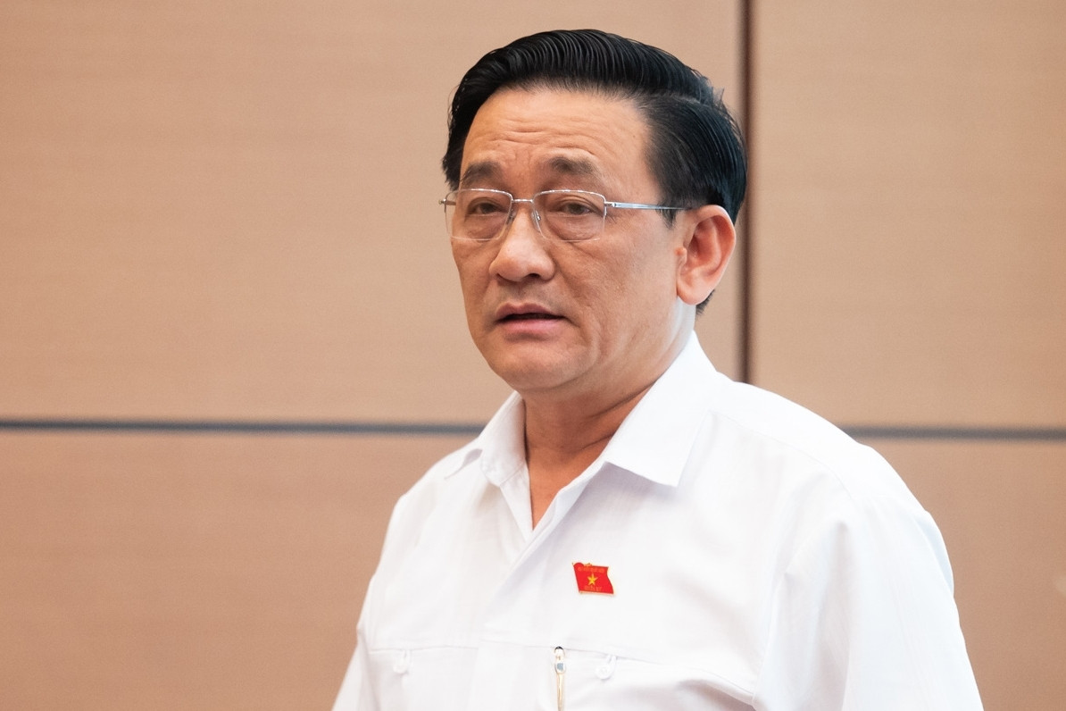 Đề nghị cấm sử dụng AI mô phỏng khuôn mặt người nổi tiếng để lừa đảo, bôi nhọ 3 Đề nghị tăng mức phạt nếu dùng AI tạo clip giả về lãnh đạo