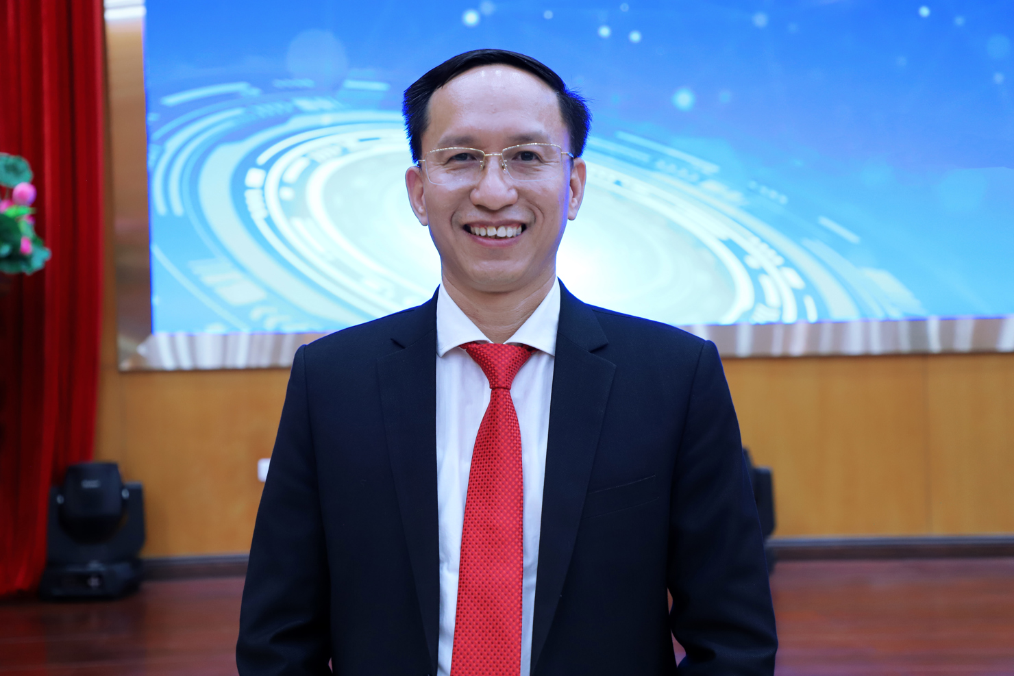 TS. Nguyễn Văn Tăng - Phó Trưởng khoa Công nghệ và Khoa học Dữ liệu, Trường Đại học Ngoại thương.