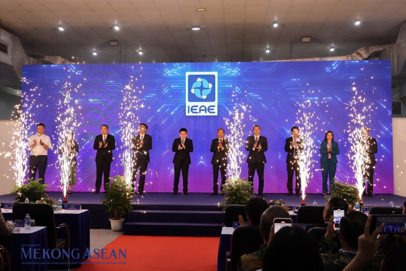 Khai mạc triển lãm quốc tế điện tử và thiết bị thông minh IEAE 2025