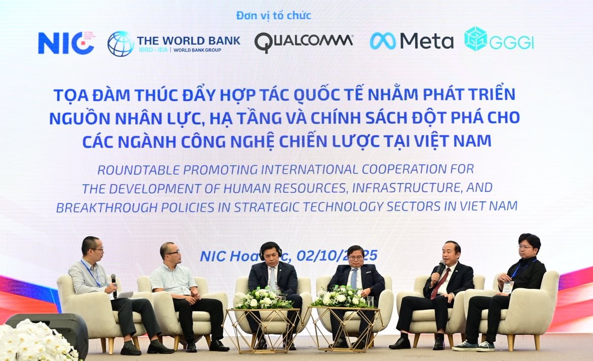 Dấu ấn doanh nghiệp công nghệ Việt tiên phong tại VIIE 2025- Ảnh 2.