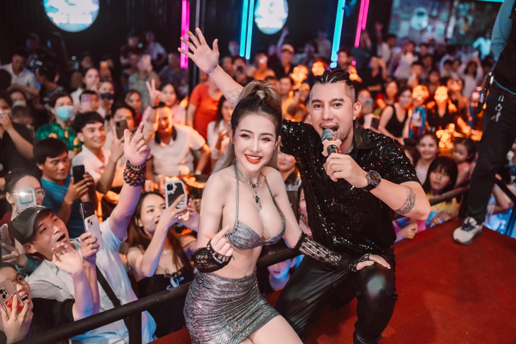 Thời đỉnh cao trong âm nhạc, Lương Bằng Quang kiếm tiền thế nào? - 3 Thời đỉnh cao trong âm nhạc, Lương Bằng Quang kiếm tiền thế nào? - 3