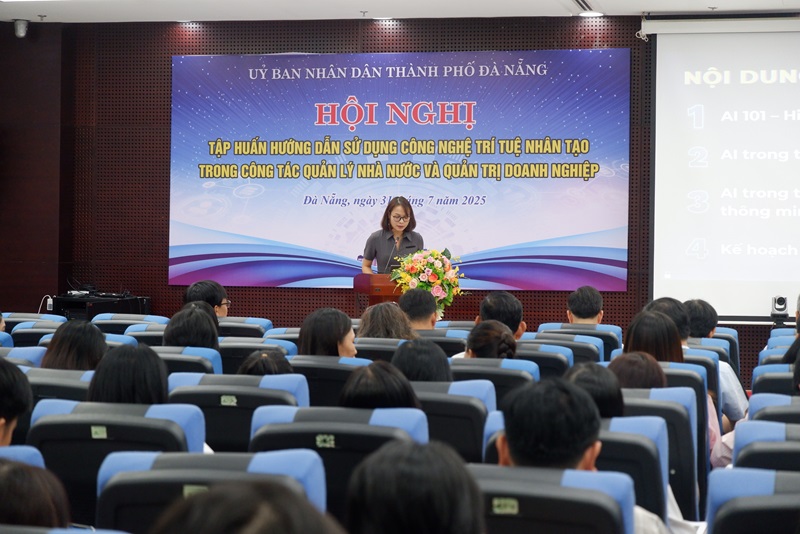 Đà Nẵng tập huấn sử dụng trí tuệ nhân tạo trong công tác quản lý hành chính và trong quản trị doanh nghiệp - Ảnh 1.
