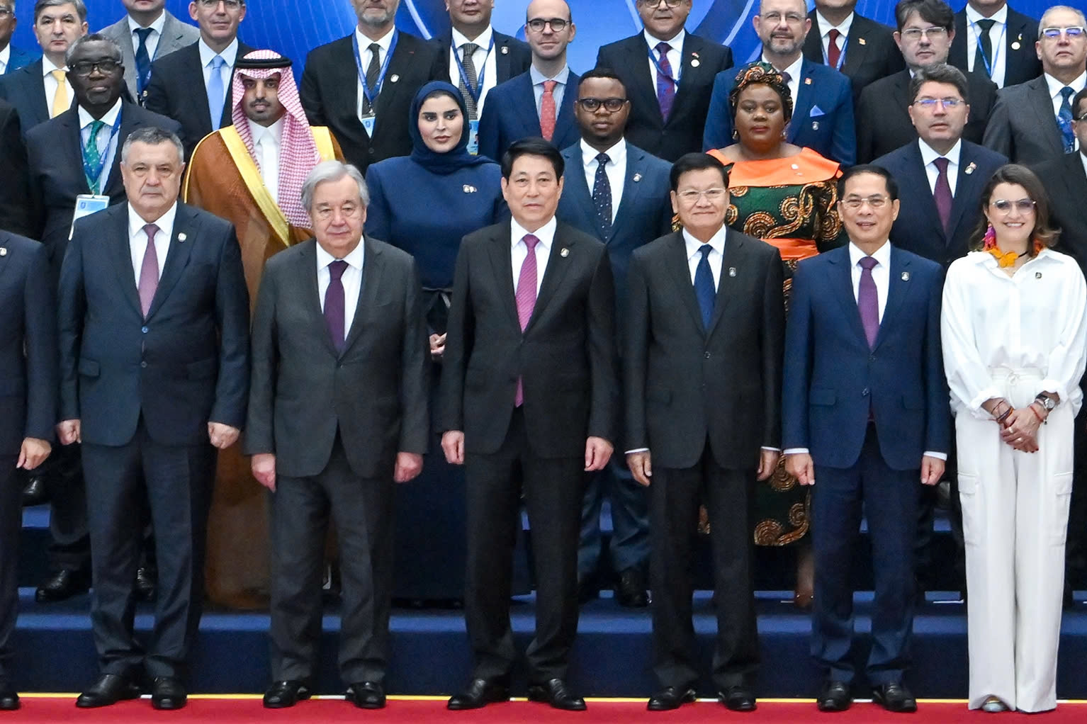 Đề nghị cấm sử dụng AI mô phỏng khuôn mặt người nổi tiếng để lừa đảo, bôi nhọ 5 Việt Nam là nước đầu tiên ký Công ước của Liên Hợp Quốc về chống tội phạm mạng