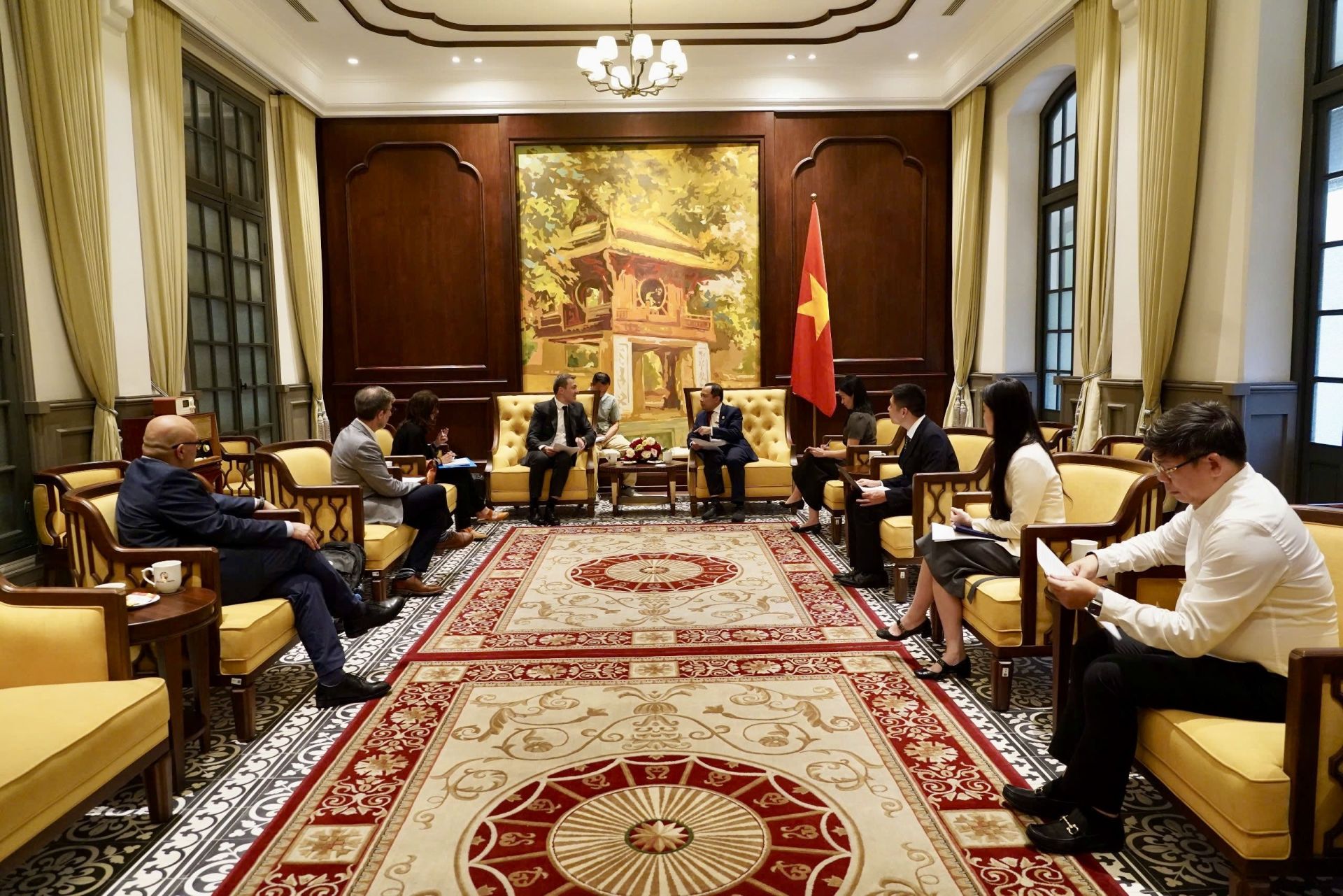 Toàn cảnh buổi làm việc.