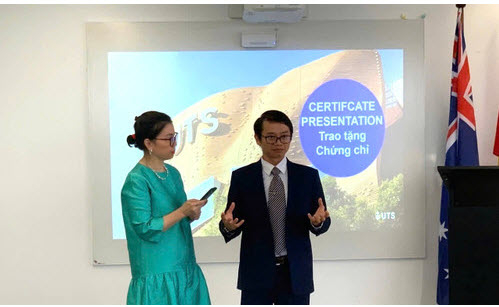 Giáo sư Nguyễn Ngọc Điệp chia sẻ với phóng viên Báo Nhân Dân.