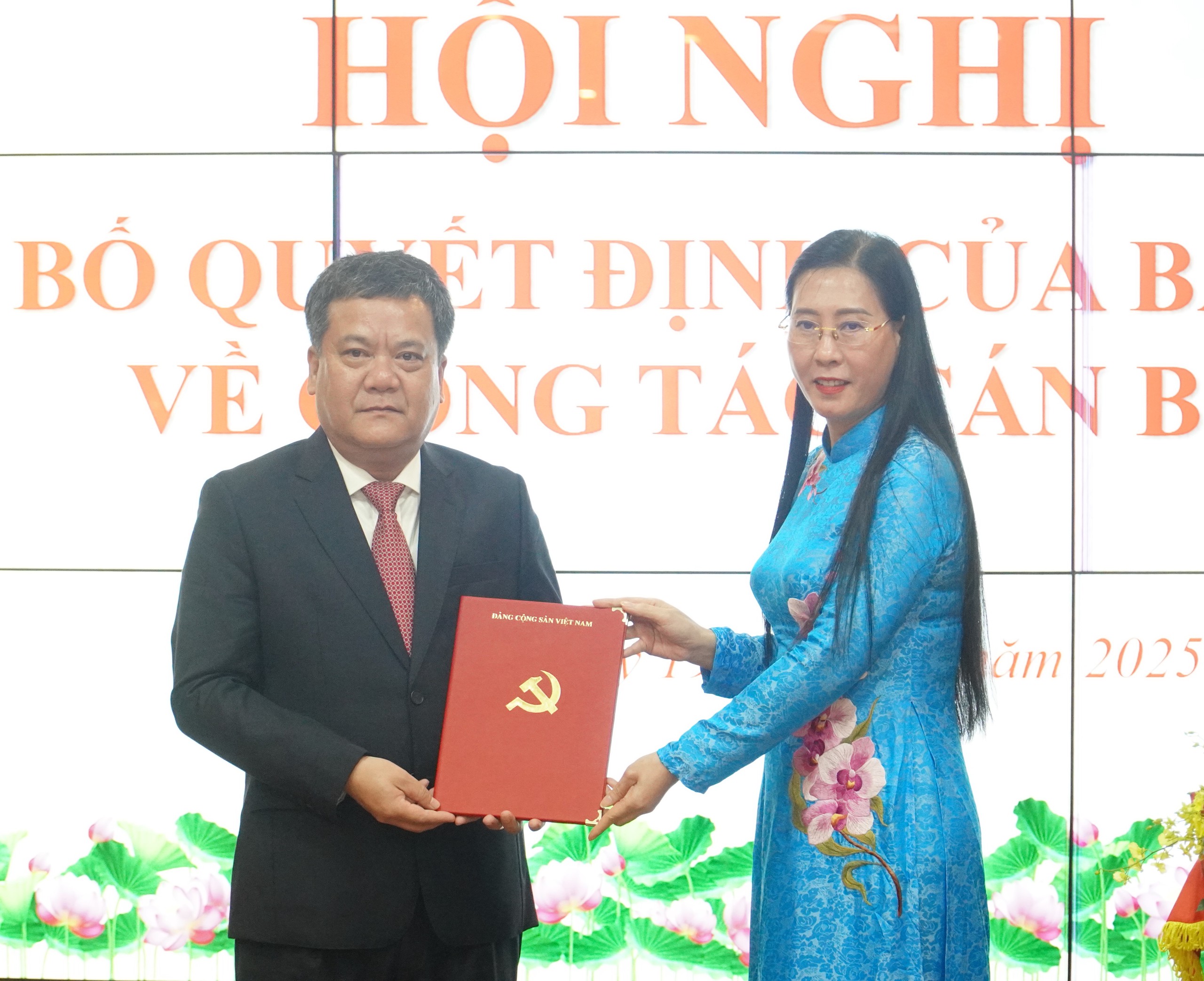 Chủ tịch UBND tỉnh Quảng Trị giữ chức Phó bí thư Tỉnh ủy Khánh Hòa 1 Chủ tịch UBND tỉnh Quảng Trị giữ chức Phó bí thư Tỉnh ủy Khánh Hòa - Ảnh 1.