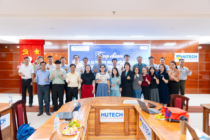 Giảng viên Khoa Tài chính 10 Giảng viên Khoa Tài chính - Thương mại cập nhật xu hướng ứng dụng AI trong nghiên cứu khoa học lĩnh vực kinh tế 121