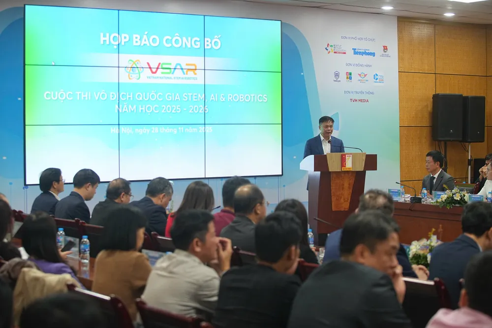 Họp báo khởi động cuộc thi Vô địch Quốc gia STEM, AI và Robotics 2025-2026 dành cho học sinh 4209162354965526194.jpg