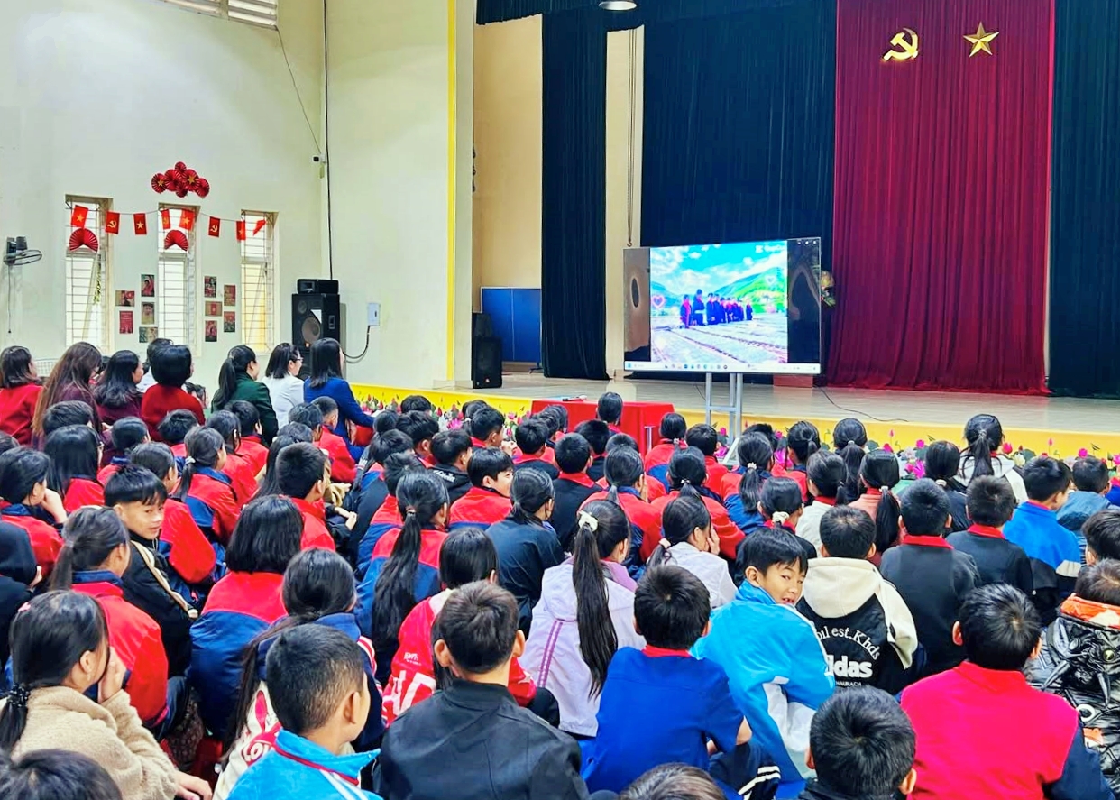 5 xã biên giới tỉnh Quảng Ninh sẽ có 5 trường phổ thông nội trú 1 Quảng Ninh: 5 xã biên giới sẽ được đầu tư 5 trường phổ thông nội trú liên cấp - Ảnh 1.