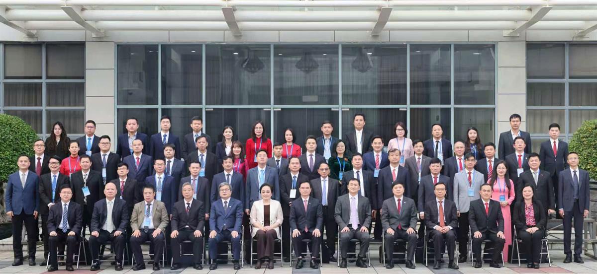 Đoàn cán bộ lãnh đạo Học viện, các ban, bộ, ngành, cơ quan Trung ương và địa phương Việt Nam tham ... 1 5bb986f9490ffd54e3cf76ca3b856245z7254077126956 6abf546696f4edfcad0fc79b9e66b6e3