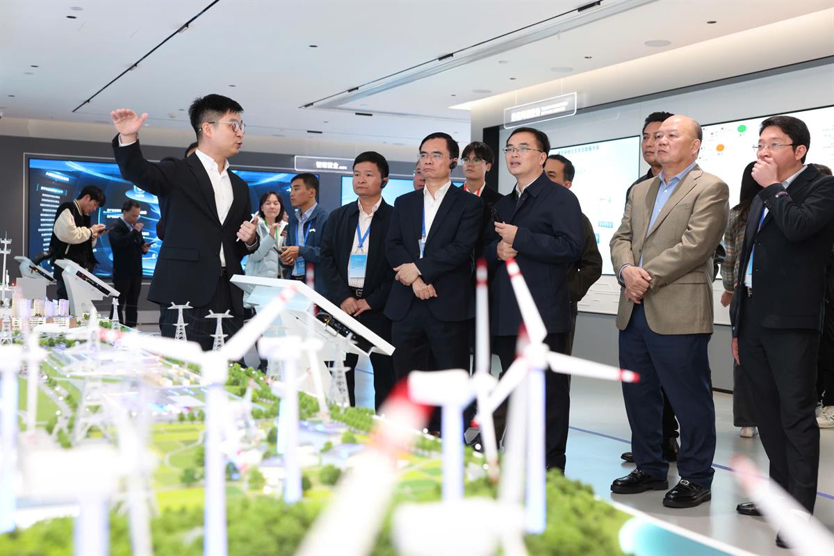 Đoàn cán bộ lãnh đạo Học viện, các ban, bộ, ngành, cơ quan Trung ương và địa phương Việt Nam tham ... 4 5eb97965a3f0ed3f77a2009d429fbdd9z7254078537530 75b37343af76098764cede456b144f9d