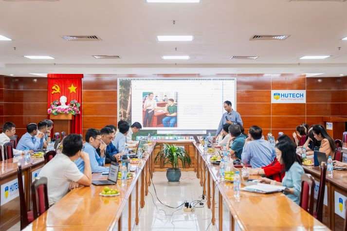 Giảng viên Khoa Tài chính 5 Giảng viên Khoa Tài chính - Thương mại cập nhật xu hướng ứng dụng AI trong nghiên cứu khoa học lĩnh vực kinh tế 72