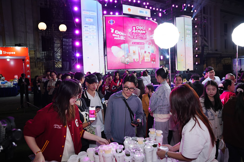 Lễ Khai mạc Tuần lễ Thương mại điện tử quốc gia và Ngày mua sắm trực tuyến Việt Nam 6