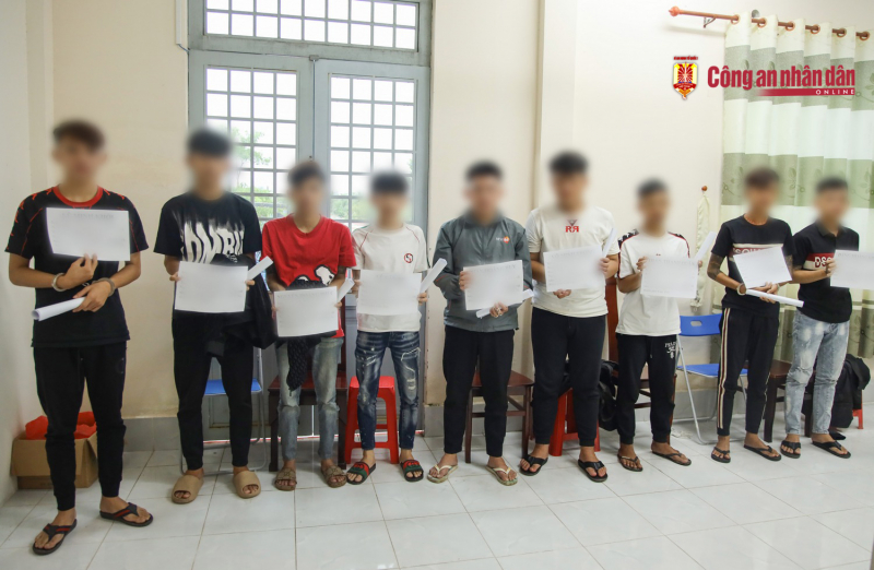 Dàn cảnh cướp điện thoại để xóa hình ảnh nhạy cảm của người tình -0