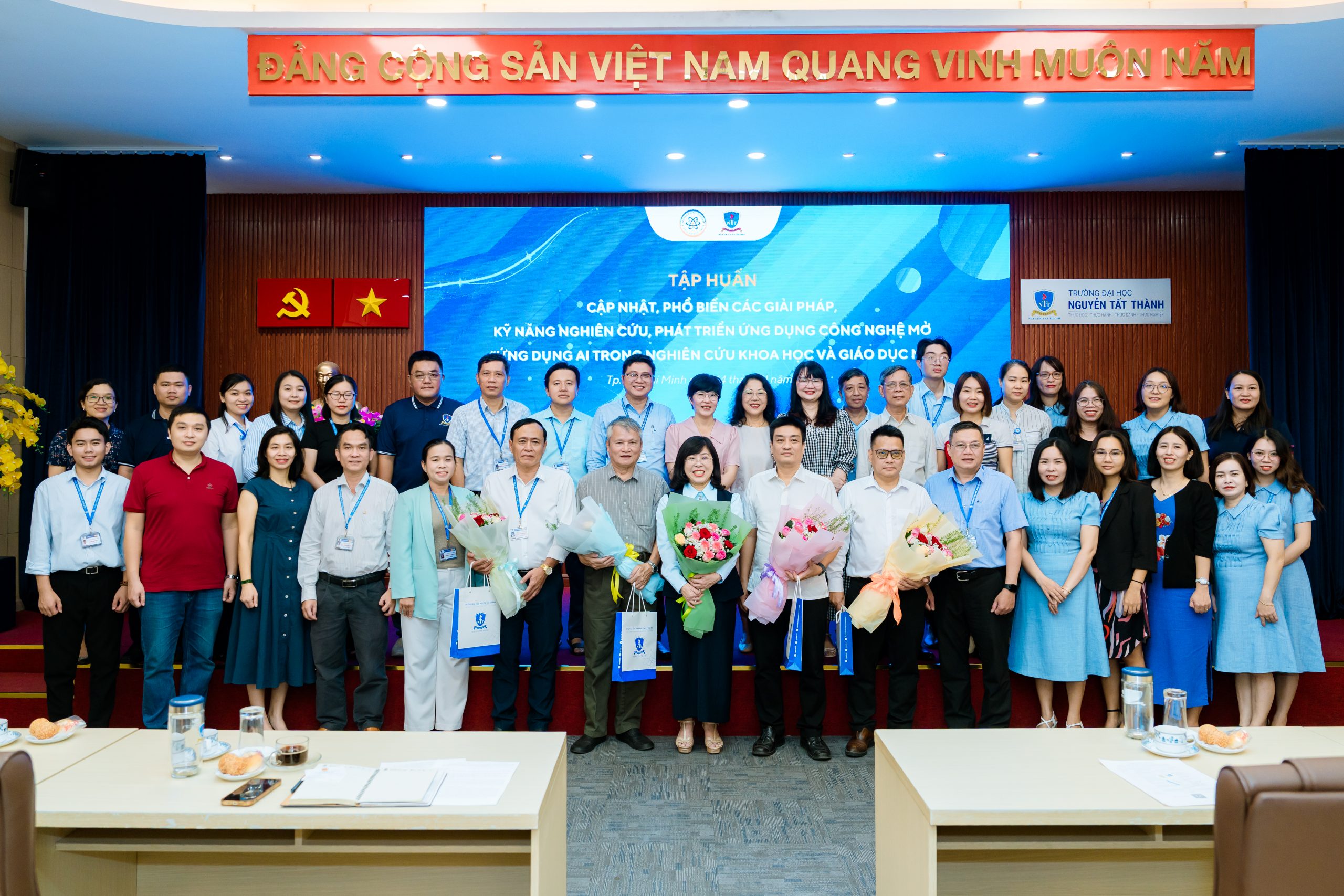 Tap huan Ung dung AI trong nghien cuu khoa hoc va giao duc mo 2 scaled