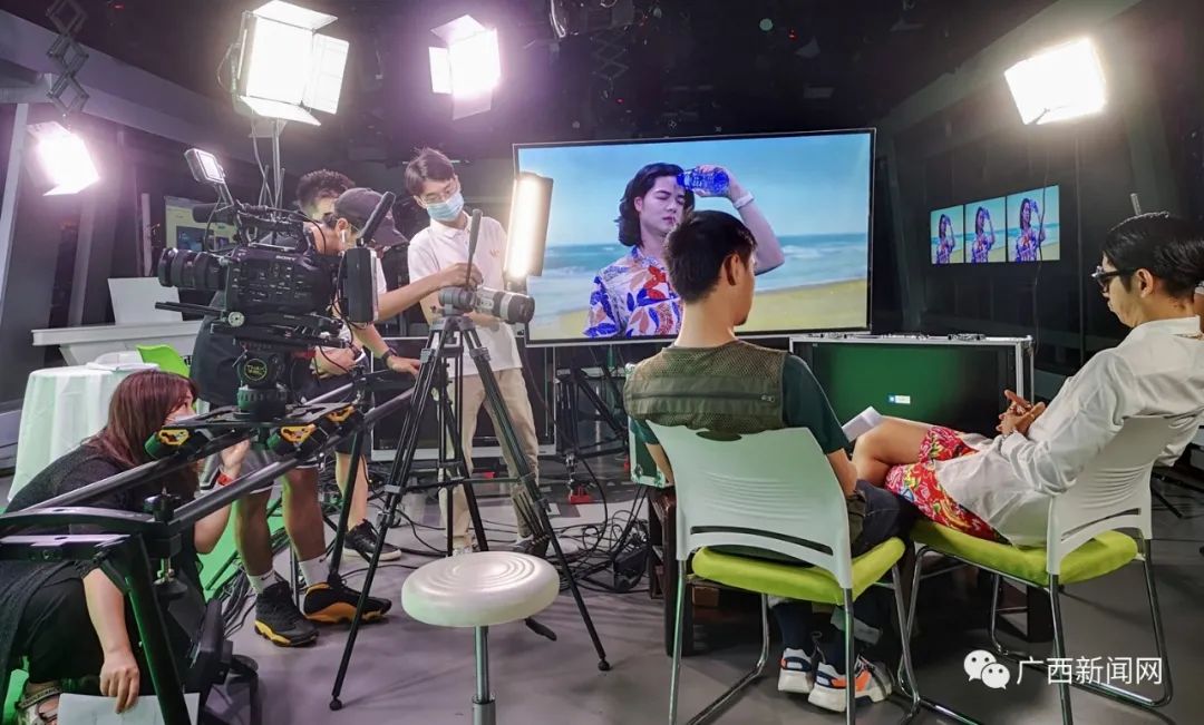 Dự thảo Luật Thương mại điện tử: Cần củng cố cơ chế thực thi, kiểm soát các KOL bán hàng online- Ảnh 3. Dự thảo Luật Thương mại điện tử: Cần củng cố cơ chế thực thi, kiểm soát các KOL bán hàng online- Ảnh 3.