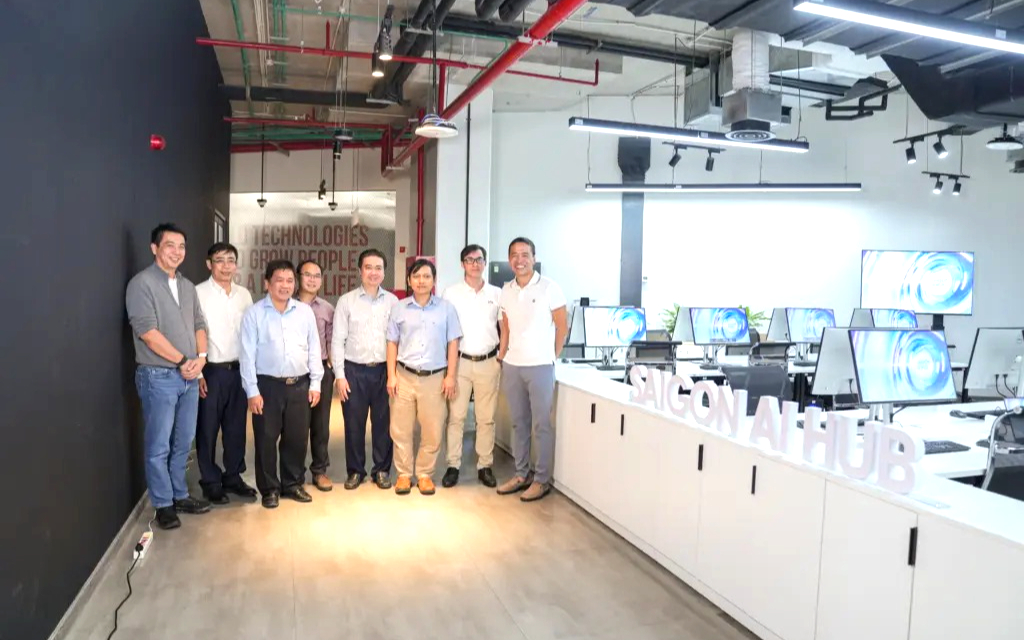 Ra mắt Saigon AI Hub - nền tảng thúc đẩy R&D AI và chuyển đổi số quốc gia - Ảnh 1.
