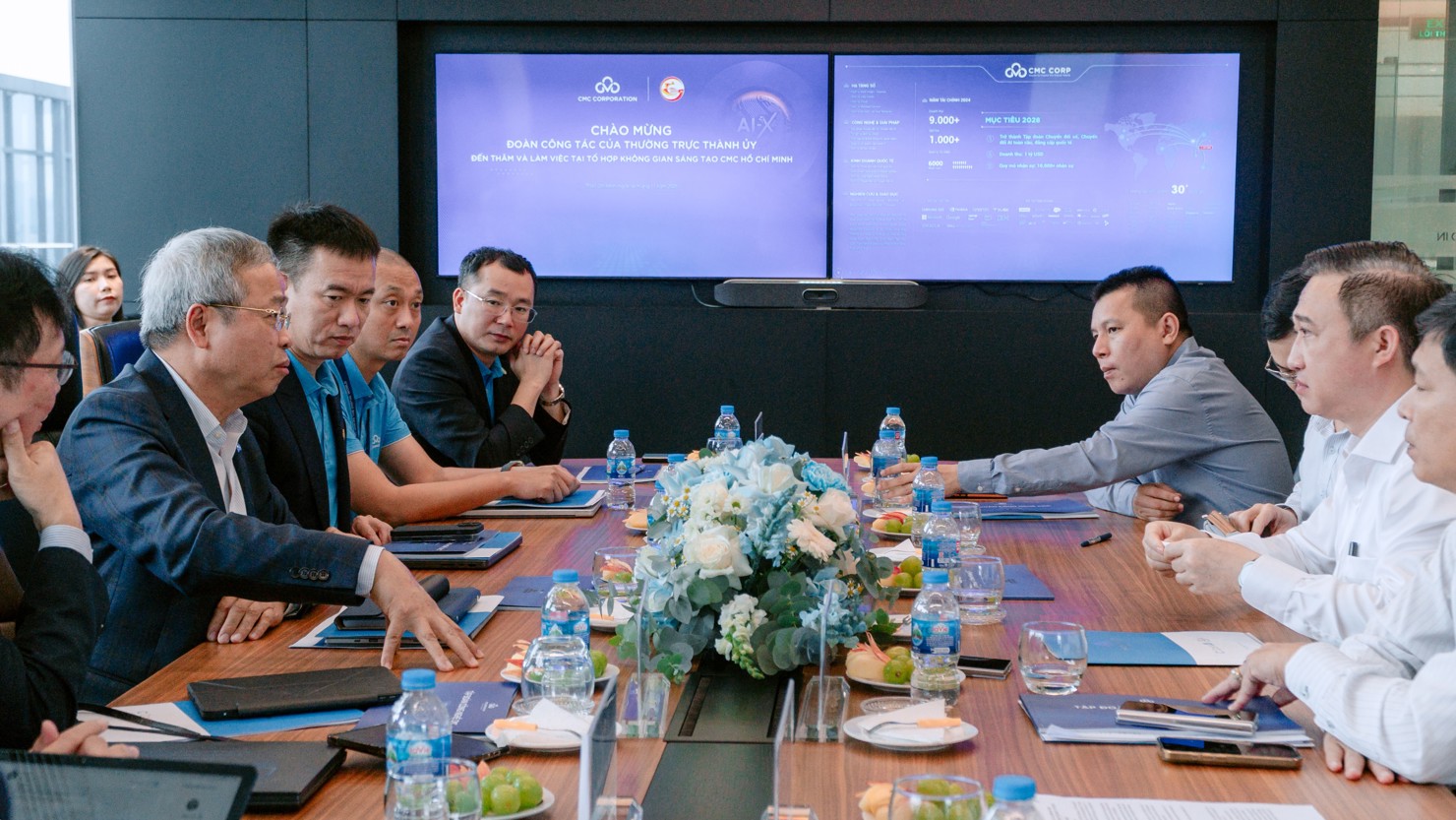 Chủ tịch tập đoàn CMC Nguyễn Trung Chính cam kết nỗ lực đóng góp cho sự phát triển của TP. Hồ Chí Minh nói riêng và nền kinh tế số cả nước nói chung. Ảnh: CMC