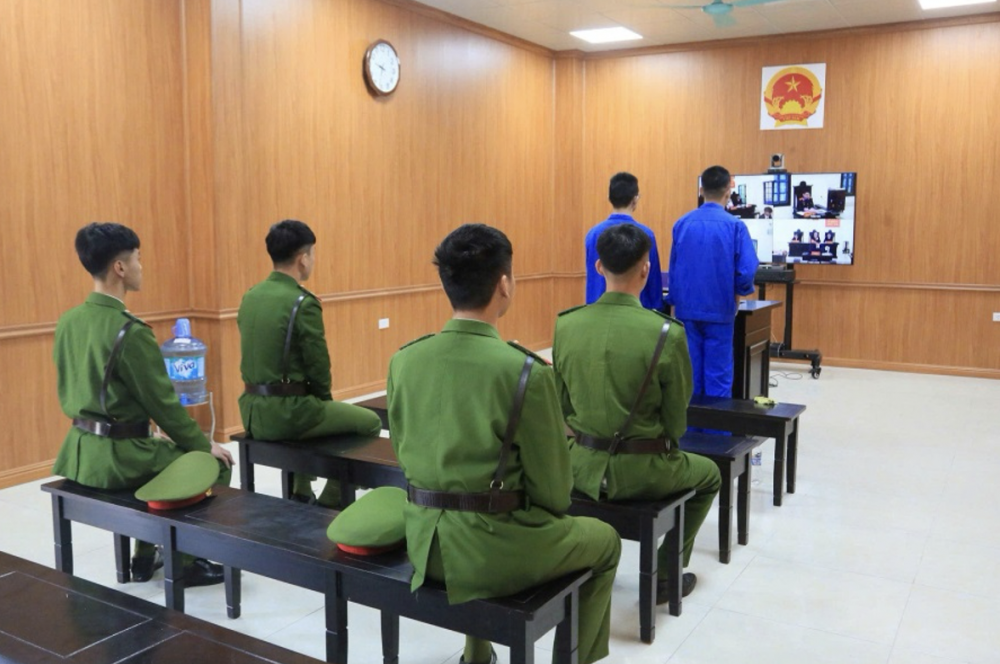 Phiên xét xử trực tuyến tại Trại tạm giam số 2 – CATP Hà Nội