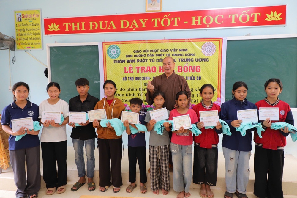 d8065783 973b 4d44 801e e0897863b19e crop