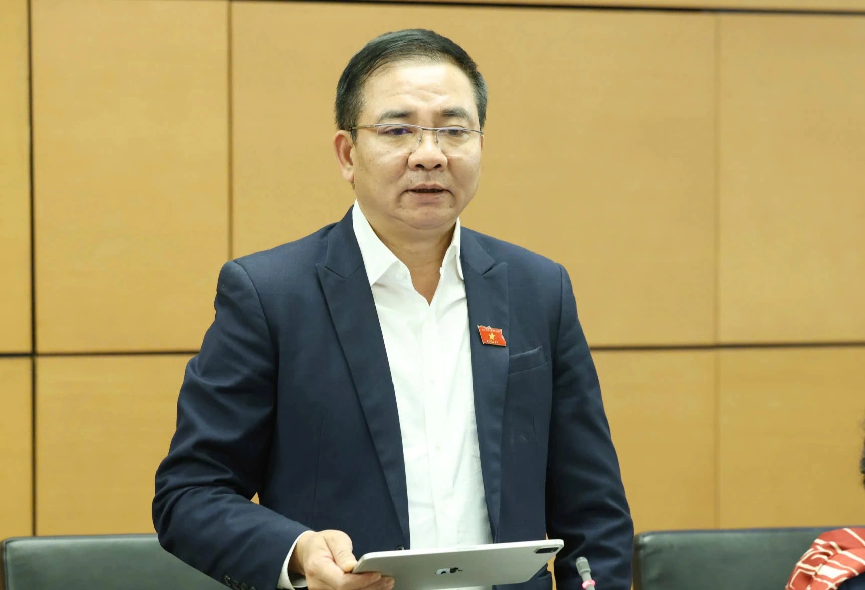 Đại biểu Nguyễn Minh Đức, Phó chủ nhiệm Ủy ban Quốc phòng, An ninh và Đối ngoại của Quốc hội.