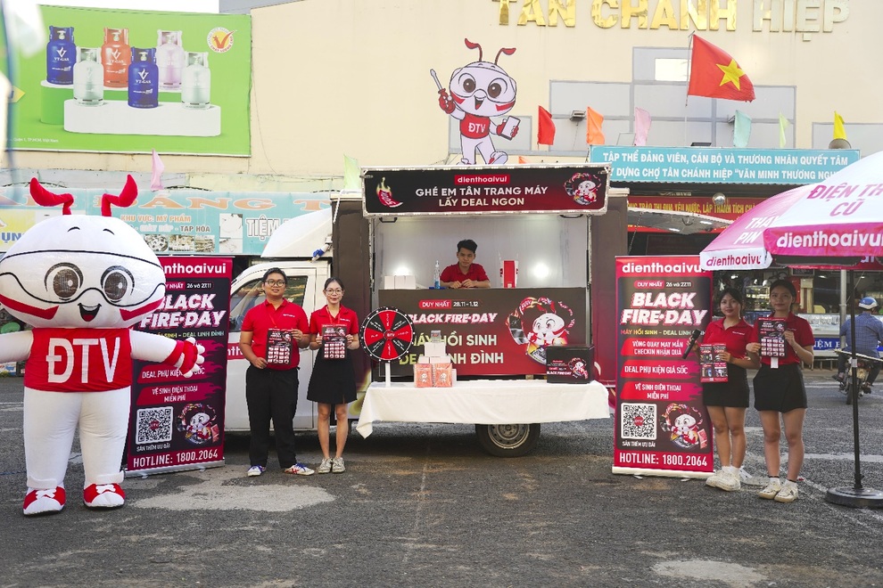 Điện Thoại Vui ra mắt trạm công nghệ lưu động miễn phí vệ sinh điện thoại - 1