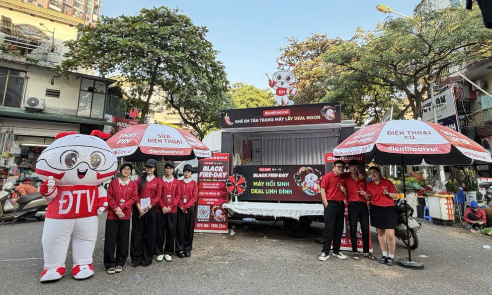 Điện Thoại Vui ra mắt trạm công nghệ lưu động miễn phí vệ sinh điện thoại - 5