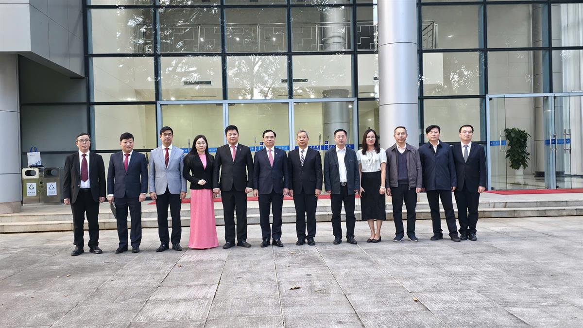 eb15dc5b8409ee7d3dc99ca9e7eb76204043848094177107713