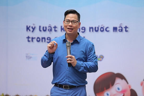 Tiên phong ứng dụng trí tuệ nhân tạo trong giảng dạy 4 PGS.TS Trần Thành Nam.