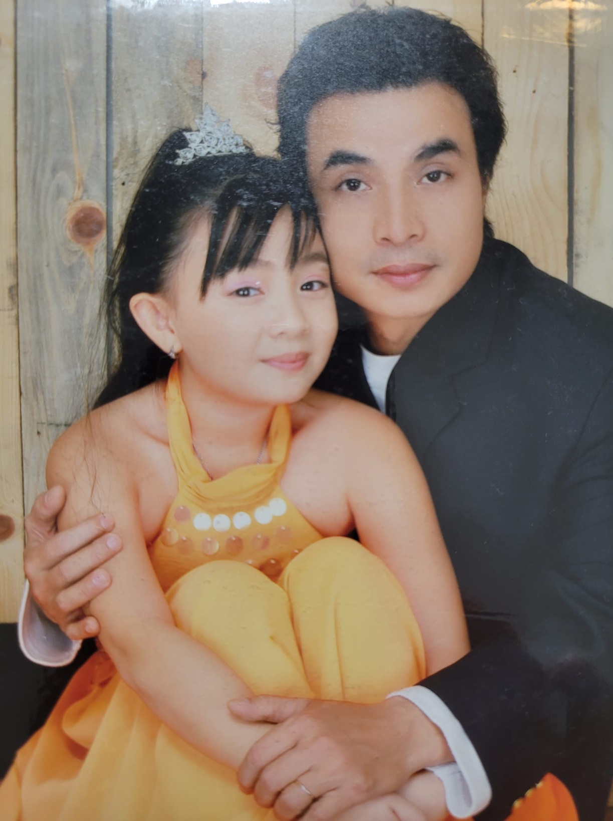 Bố ruột bé Xuân Mai lên tiếng việc làm giàu, kiếm tiền từ con gái- Ảnh 2. Bố ruột bé Xuân Mai lên tiếng việc làm giàu, kiếm tiền từ con gái- Ảnh 2.