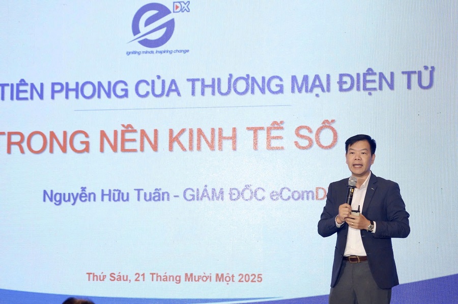Ông Nguyễn Hữu Tuấn – Giám đốc Trung tâm Phát triển Thương mại điện tử và Công nghệ số - eComDX (Bộ Công Thương) Ông Nguyễn Hữu Tuấn – Giám đốc Trung tâm Phát triển Thương mại điện tử và Công nghệ số - eComDX (Bộ Công Thương)