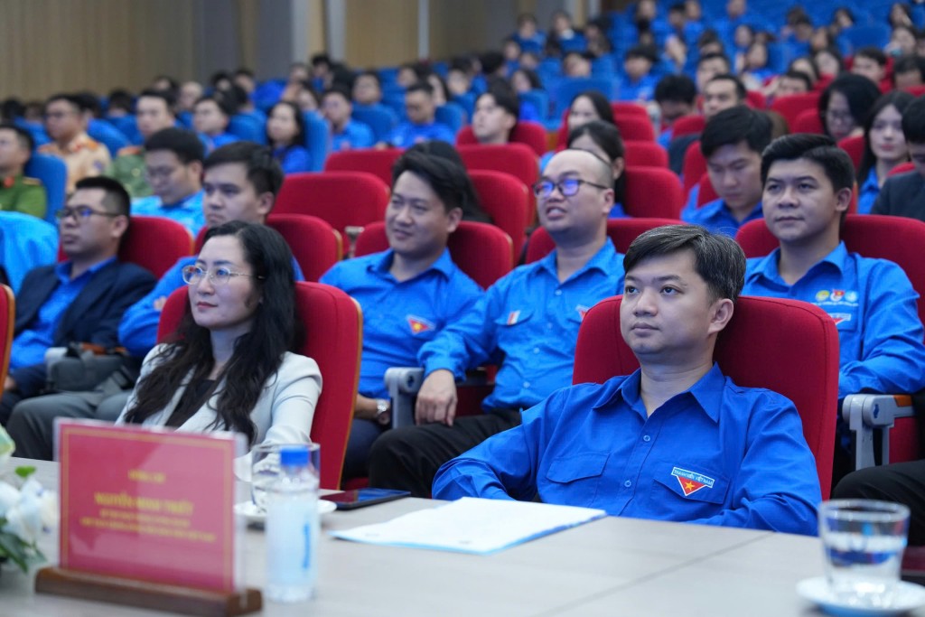 Lãnh đạo Trung ương Đoàn, Thành phố, Thành đoàn Hà Nội Lãnh đạo Trung ương Đoàn, Thành phố, Thành đoàn Hà Nội