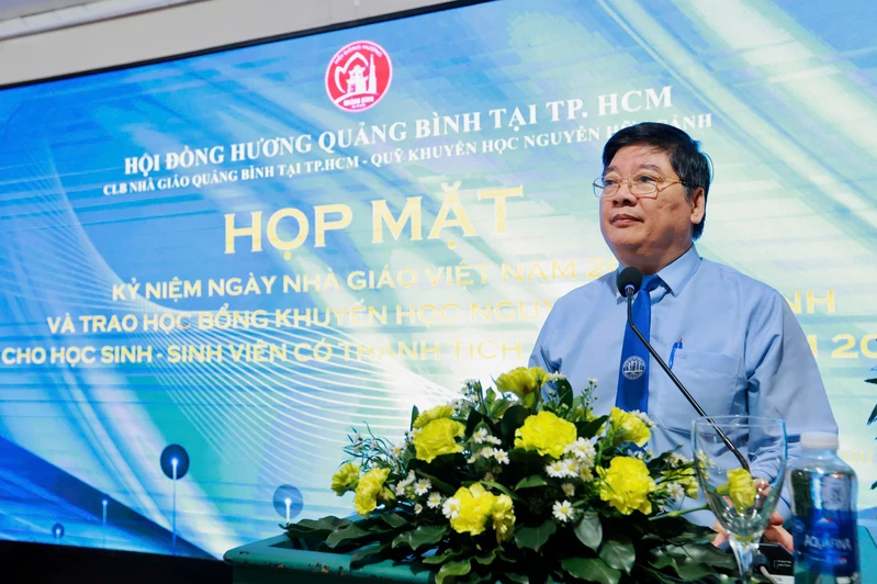 CLB Nhà giáo Quảng Bình tại Thành phố Hồ Chí Minh họp mặt Ngày Nhà giáo Việt Nam 2 z7252243191473 a82884baf31ea6e52b03115e0504a263.jpg.webp